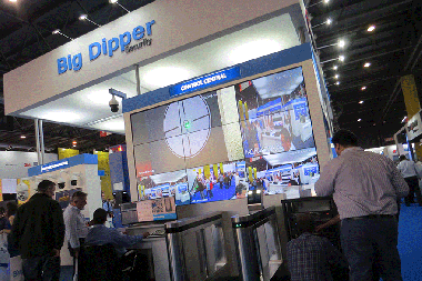 Big Dipper y Cygnus en Intersec