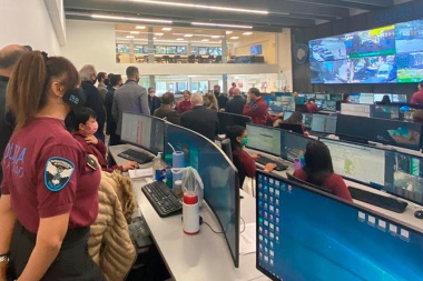 Visita al centro de monitoreo de Chacarita