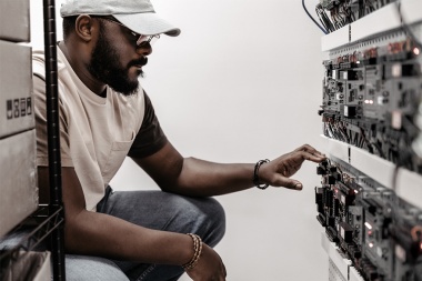 La plataforma de arquitectura abierta de Mercury Security ofrece mayor flexibilidad y seguridad en el control de acceso