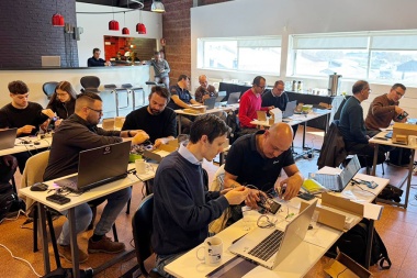ZKTeco y sus master dealers impulsan la formación en seguridad electrónica en Uruguay