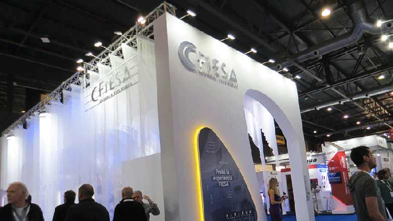 Fiesa en Intersec