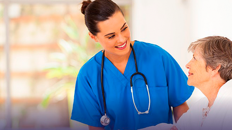 Prevención de accidentes en el adulto mayor con cámaras de detección de caídas impulsadas por IA de Hikvision