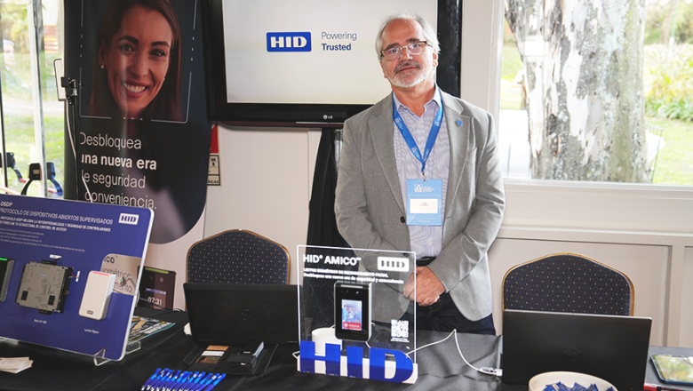 HID presentó en Argentina el lector de reconocimiento facial AMICO, un equipo de identificación multifactor.