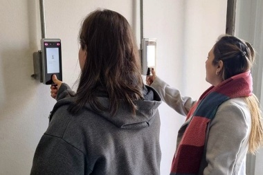 Empresa provincial de energía en Argentina, moderniza el control de asistencia con ZKTeco